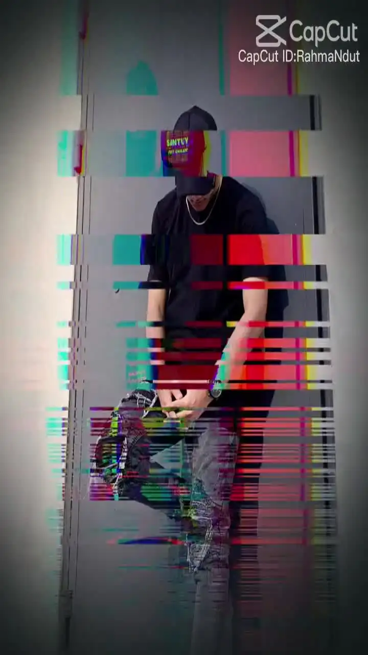3D Video Zoom x Glitch Effect 11 Capcut Template