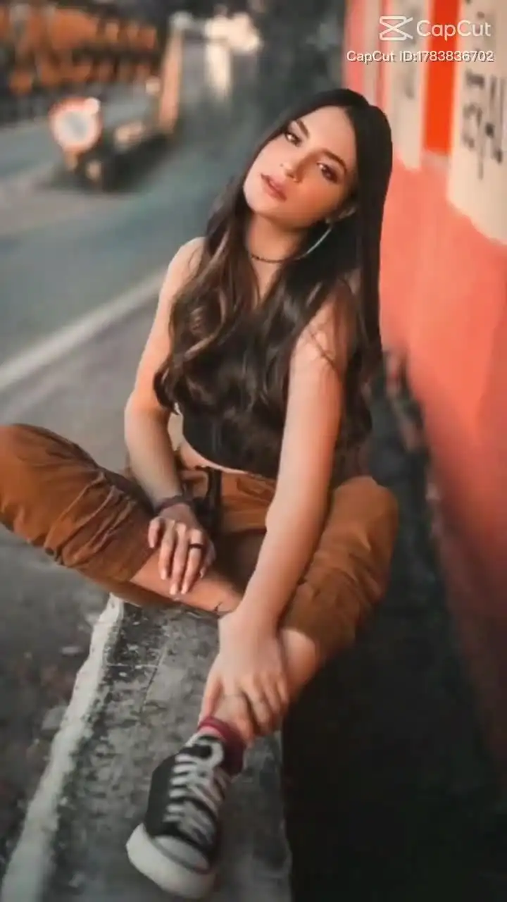 Simple 3D Zoom Photos Capcut Template